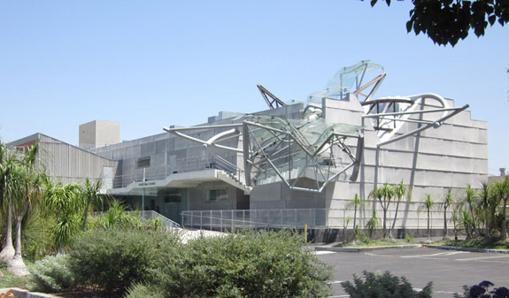 Umbrella Photo: John Berley, Conjunctive Points: Samitaur, Moss and Culver City