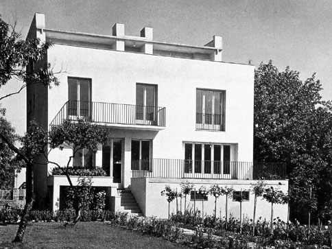 Moller House, Vienna (Adolf Loos, architect; Groag, garden design, 1927-28). Photo: courtesy Albertina Museum, High Czech Modern in Diaspora: Architects and Designers Who Made Their Marks on the World